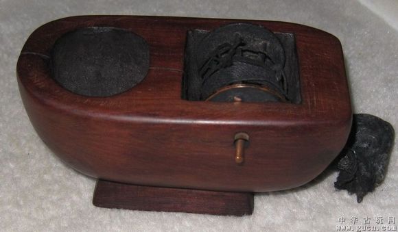 此物被视为鲁班遗物,木匠拿它断案,道士拿它捉鬼