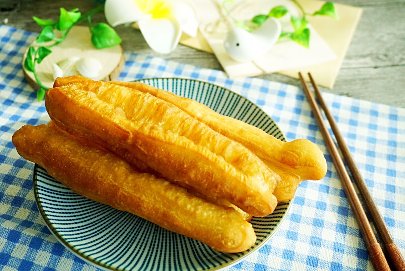 自己做的油条太硬了还可以怎么吃,自己做的油条结实