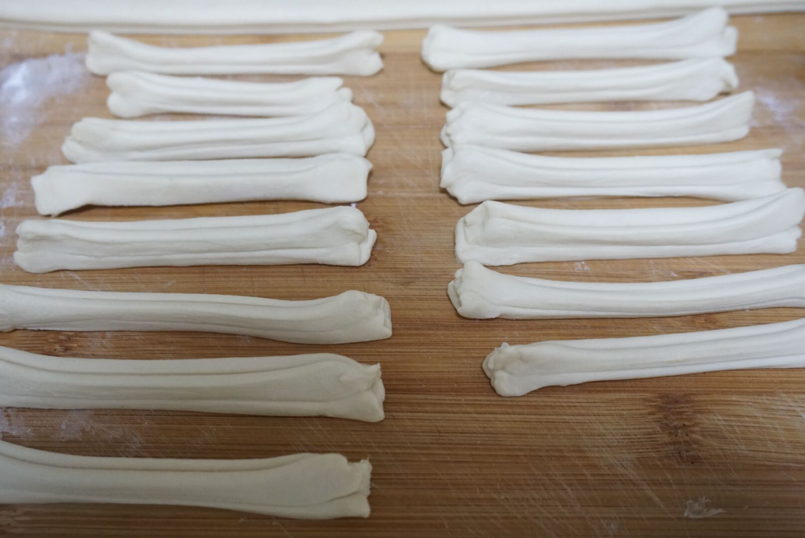 自己做的油条太硬了还可以怎么吃,自己做的油条结实