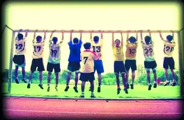 有一个特别爱踢球的男朋友,如果你男朋友喜欢踢足球