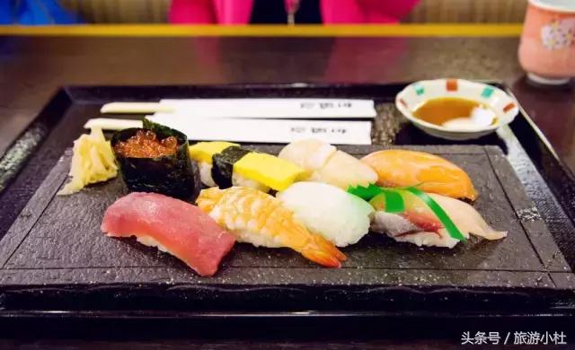 鐞夌悆涔嬭摑鎭嬫垬鍐茬怀,鎭嬫垬鍐茬怀铚滄湀涔嬫梾