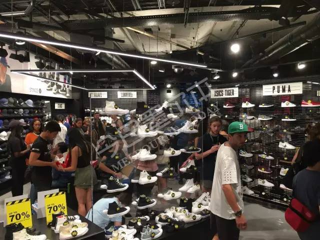 墨市BoxingDay现场:蔻驰5折!兰蔻YSL7折