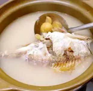 秋冬早上喝的营养汤简单做法,秋冬必备营养汤配方