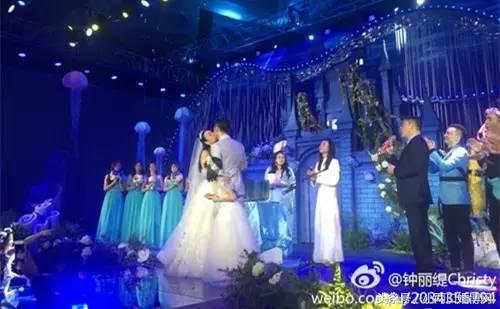 二婚同居五六年了又大办婚礼,二婚到底该不该办酒席