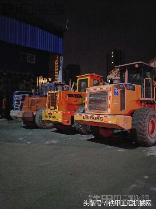 一个装载机机主的2017新年愿景，再添一台车！