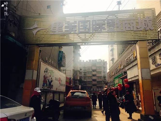 再看你一眼粤语歌,再看你一眼原唱完整版