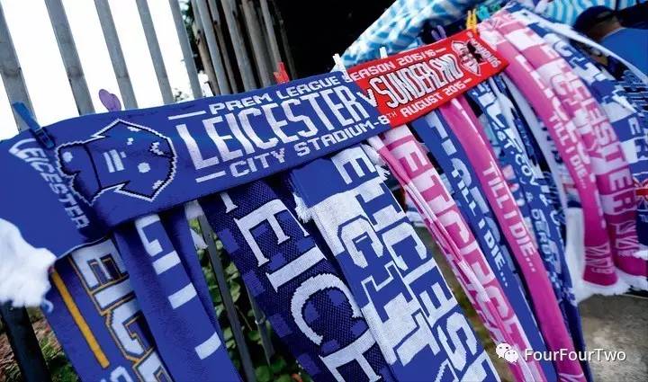 2014圣诞节垫底,2015圣诞节登顶,2016呢?莱斯特城的故事,曾经是足球世界最美好的圣诞礼物