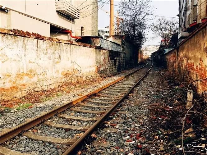 再看你一眼粤语歌,再看你一眼原唱完整版