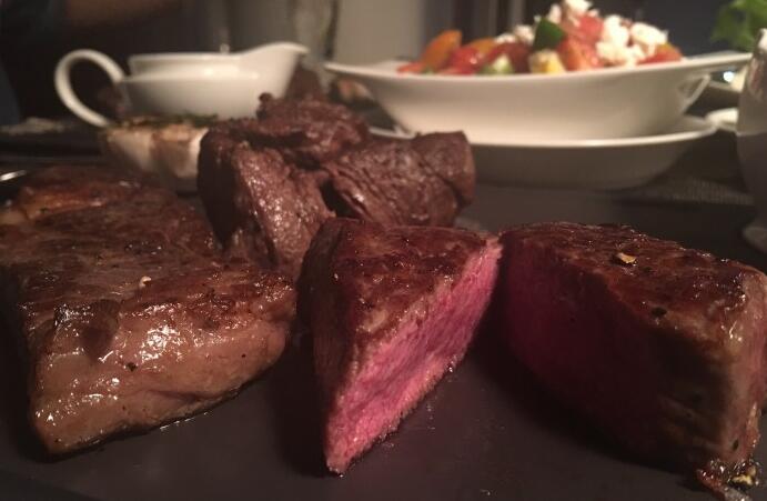 让你印象最深刻的牛排餐,新年的第一餐火锅