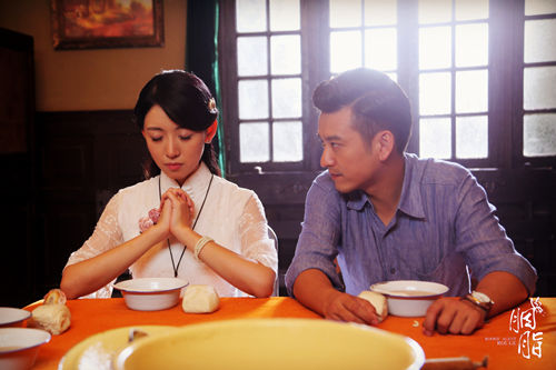 解放军艺术学院毕业的明星有哪些,董洁的颜值巅峰时期