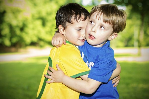 孩子想踢球怎么处理,孩子想踢足球怎么培养