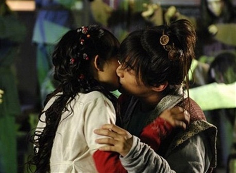 赵丽颖被哪些男明星吻过,女星赵丽颖吻戏