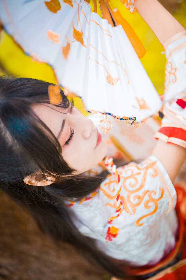 天涯明月刀游戏白发美图,天涯明月刀沧海烟霞时装