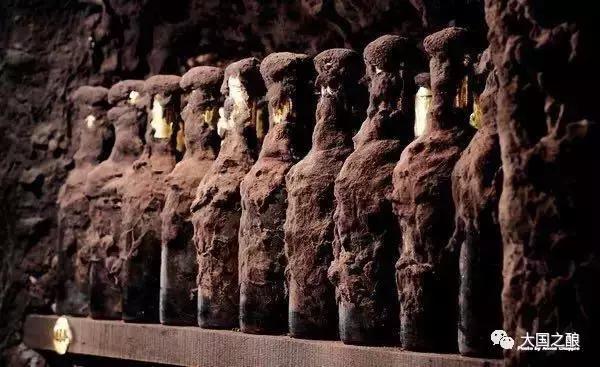 泡的酒发霉了还能喝吗,酒塞上有霉斑的酒还能喝吗