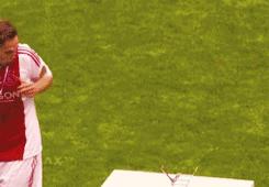 足球集锦搞笑特辑足坛欢乐瞬间,盘点那些足球场上的足球搞笑视频