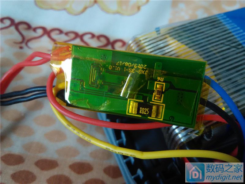 拆个老古董电池,拆个雅迪锂电池