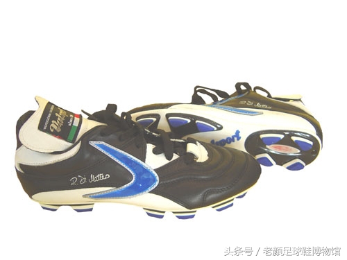 what足球,what鞋是什么牌子