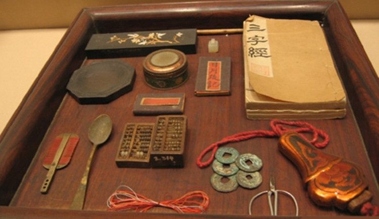 宝宝抓周穿什么颜色衣服有讲究吗,小孩过周岁抓周都有讲究吗