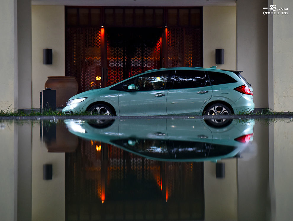 杰德旅行车试车评测,试驾2017款杰德1.5t6座