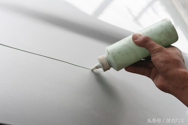 如何给汽车抛光教程,如何给汽车抛光打蜡