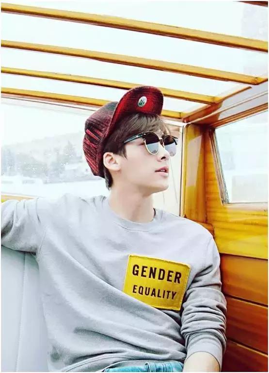 李易峰冬季穿搭风格大全,跟着明星学穿搭成熟秋冬男