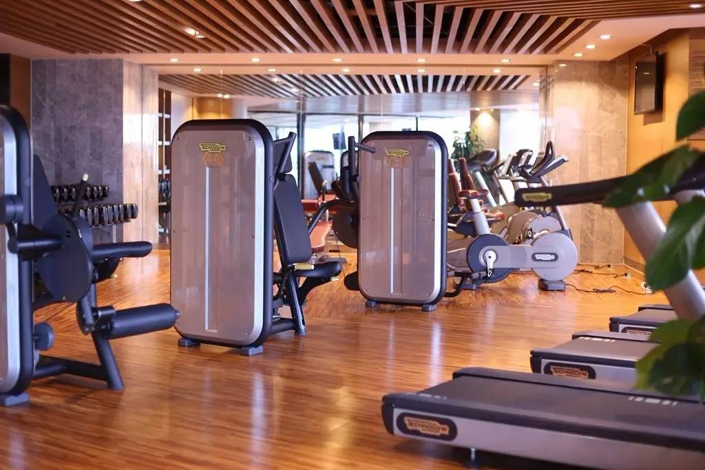 费尔顿凯莱大酒店自助多少钱一位,成都费尔顿凯莱大酒店婚宴价格