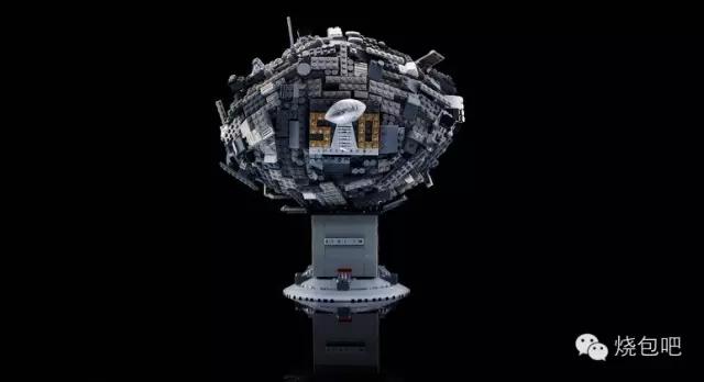 唯物｜情人节倒计时，去看50个潮牌出的超级碗纪念球，独一无二