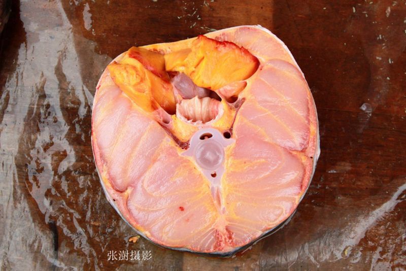 几百斤的鳇鱼,三万一斤的鳇鱼