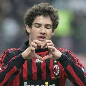 那些年足球让人感动的视频,那些年感动我们的绿茵场