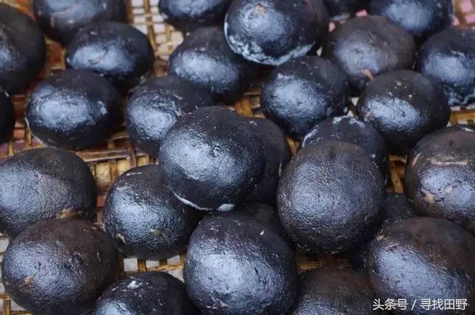 乡食记——袁复生：猪血丸子的“*弹炸**”传说