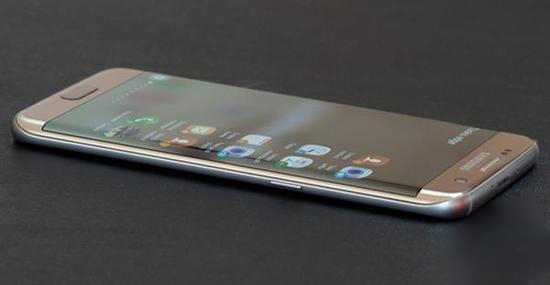 苹果8与三星s8到底选哪一个,三星s8+和苹果8哪个好更值得入手