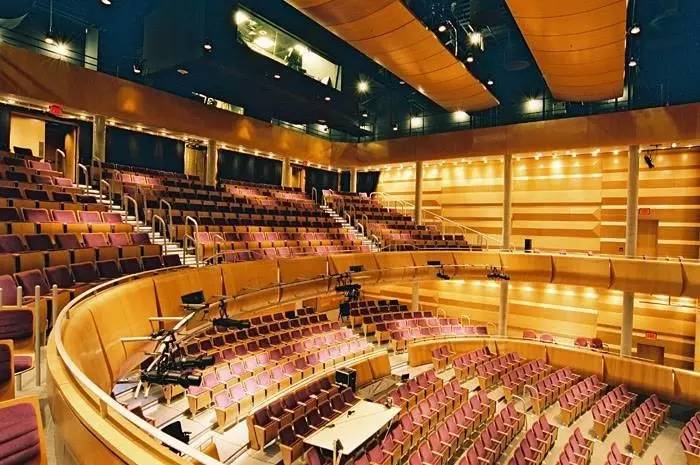 还没来得及到加拿大？那就跟着电影先看看吧！