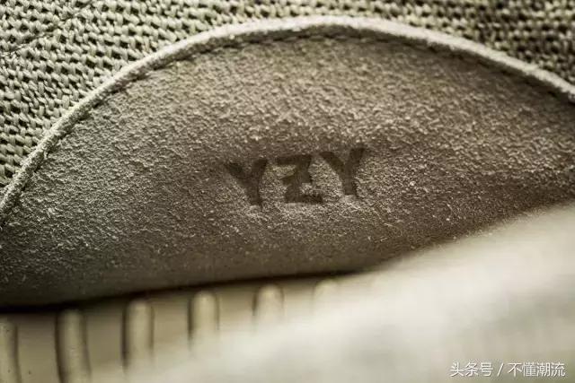 假的supreme一眼能看出来吗,真假supreme鞋子