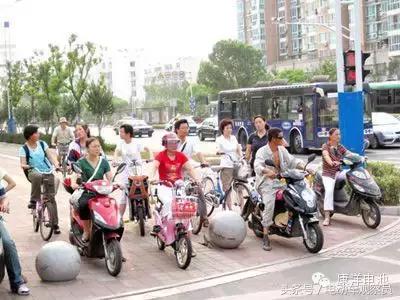 电动车维护保养成本,电动车电池维护保养