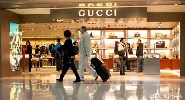 免税店“*规则潜**”：免税和退税，哪个更便宜？免税还可以再退税！