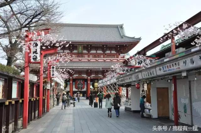 免税店“*规则潜**”：免税和退税，哪个更便宜？免税还可以再退税！