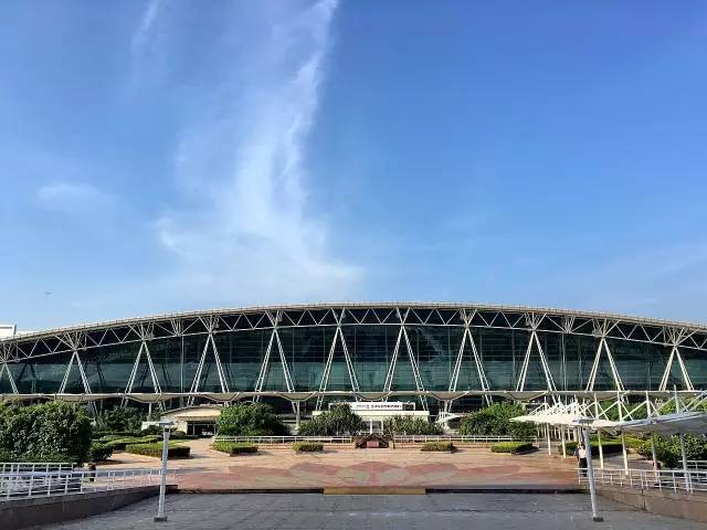 天河机场五星级酒店,五星酒店连住18天的感受