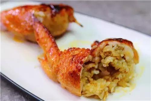 今天来分享一道鸡翅包饭的教程,如何制作正宗鸡翅包饭