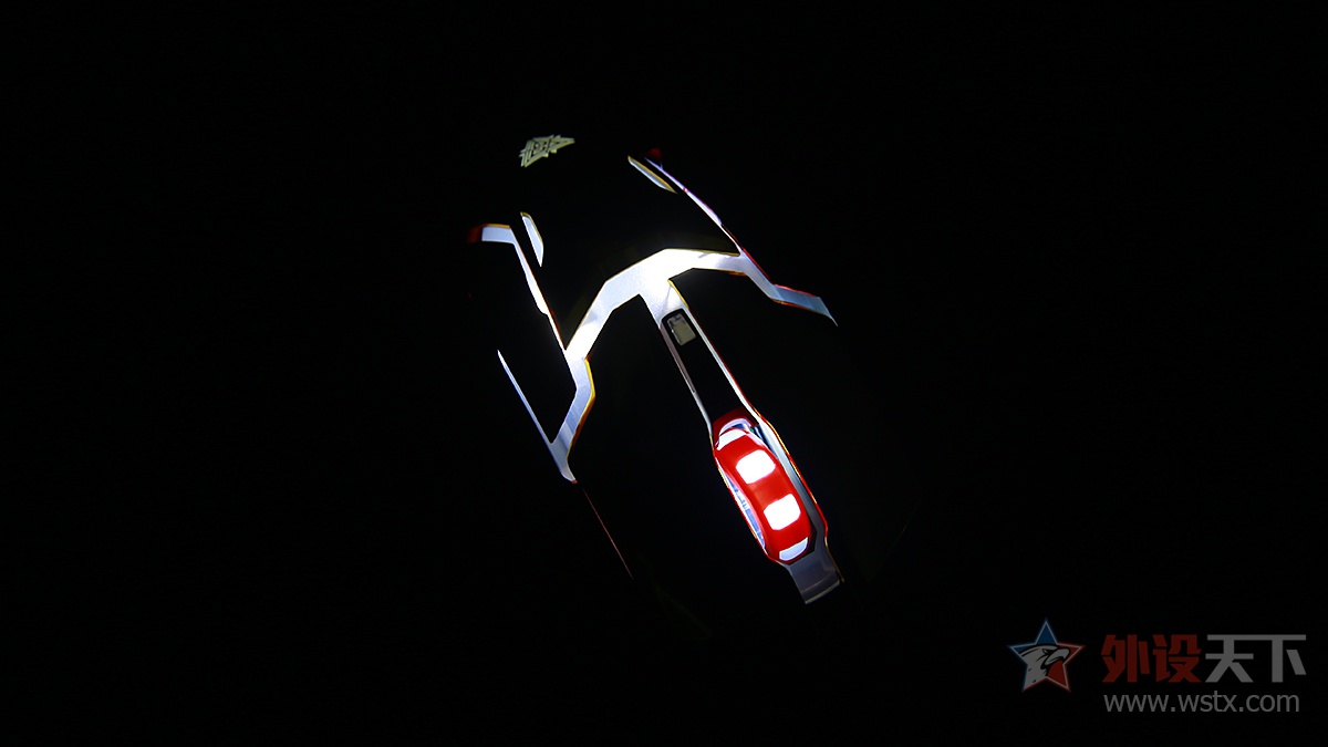 宜博m618这款鼠标怎么样,宜博极光狂蛇鼠标