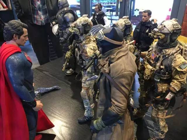 「玩家秀」当你的HT在站尸时，他的HT却在到处浪～