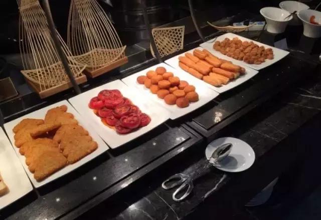 温泉酒店一定要有天然温泉吗,冬日里泡温泉