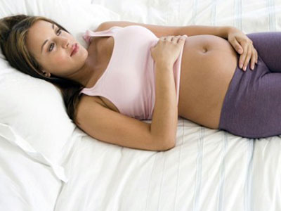 孕早期感觉肚子胀是怎么回事,孕早期肚子特别胀是什么原因