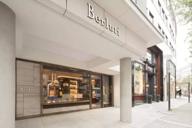 「WST干货」想要了解一个金融男生的品味,看看他穿的鞋子