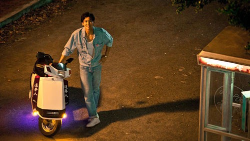 刘德华最新同款鞋子,刘德华同款adidas球鞋