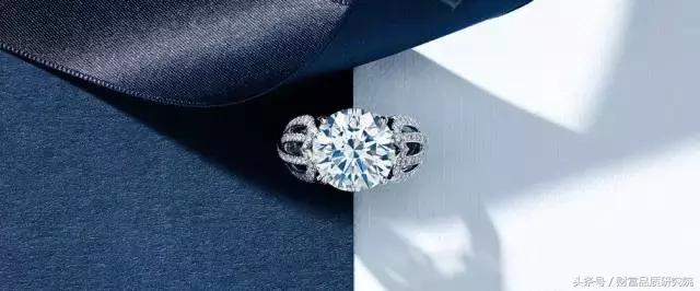 钻石恒久远一颗永流传广告谁写,钻石的广告词一颗恒久远