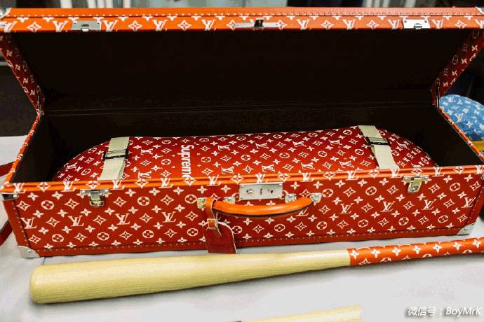 supreme为什么和lv合作,超级难买lv手包