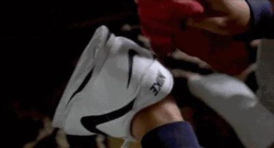 杨幂小金珠手链,杨幂小贝壳黑裙