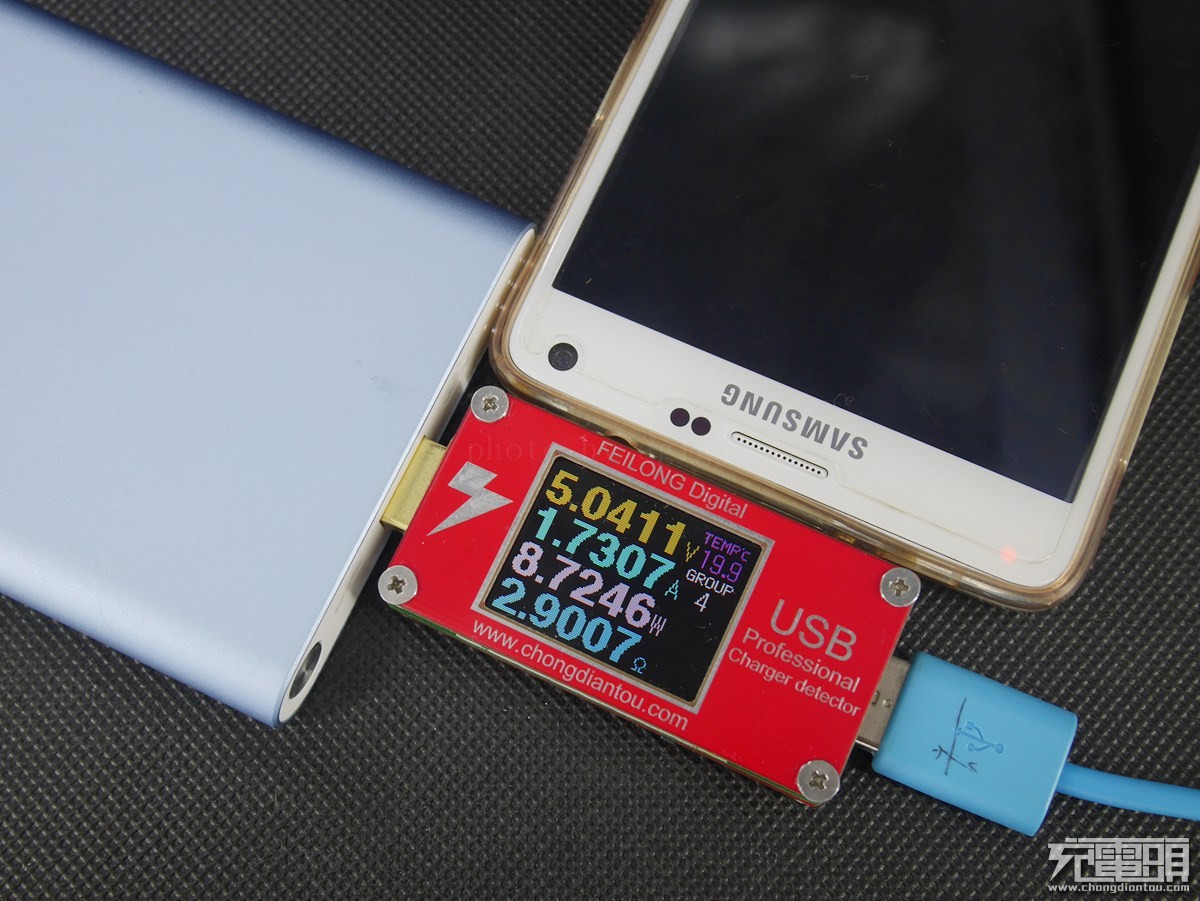 羽博1000w移动电源,羽博20000毫安充电宝自带线评测