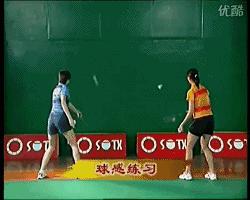 羽毛球老打到拍框上怎么练,如何避免羽毛球打到拍框上