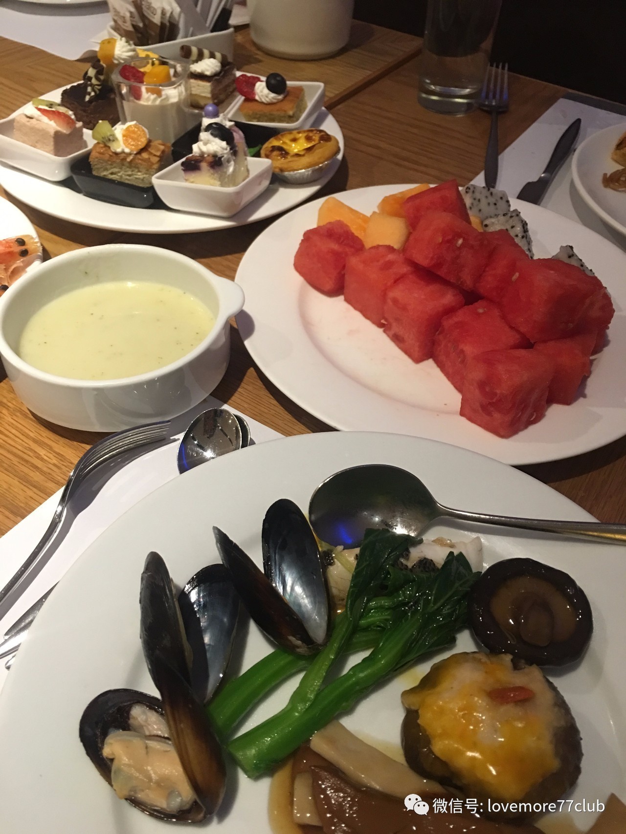 去香港住哪里比较方便吃的比较多,去香港住在哪个地区性价比高